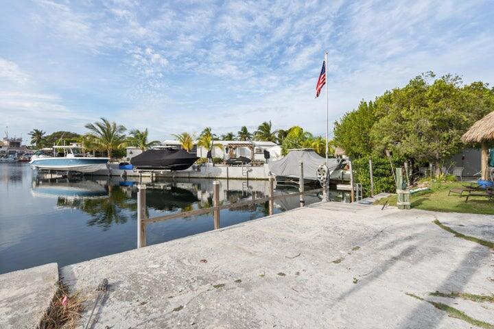 1119 Calder Road Key Largo, FL 33037 - Photo 5 of 17 20231213200425036223000000-o