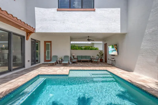 $1,688,000 | 5041 Grandiflora Road, Palm Beach Gardens, FL 33418