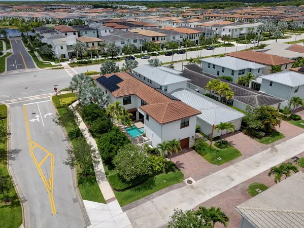 $1,688,000 | 5041 Grandiflora Road, Palm Beach Gardens, FL 33418