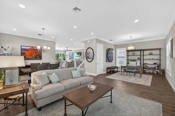 $1,688,000 | 5041 Grandiflora Road, Palm Beach Gardens, FL 33418