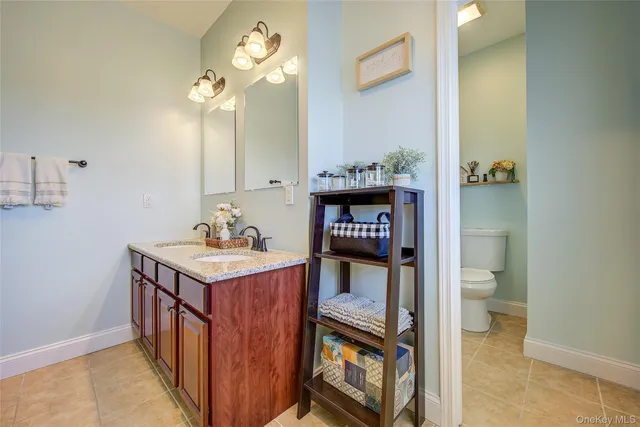 $815,000 | 20 Tanyas Court, Monroe, NY 10950