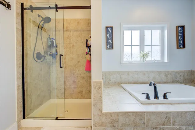 $815,000 | 20 Tanyas Court, Monroe, NY 10950