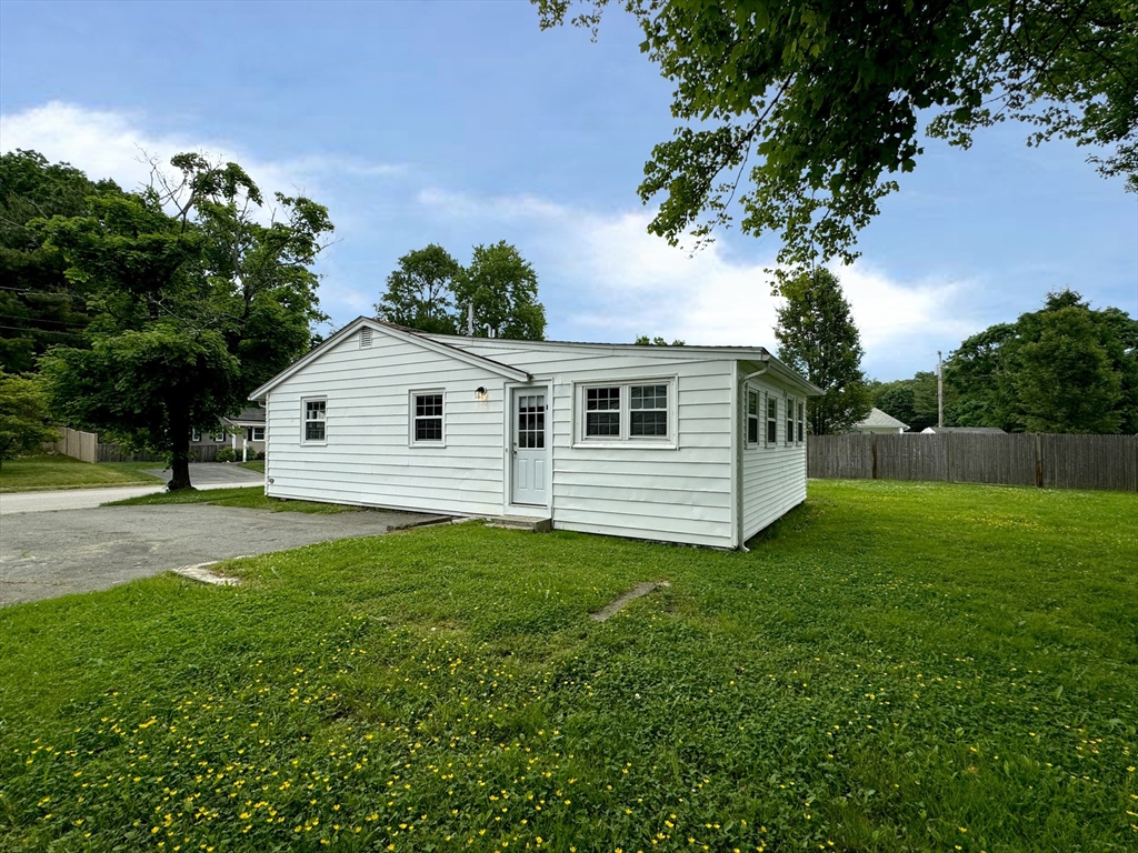 95 Josh Gray Road Rockland, MA 02370 - Photo 7 of 21 Gallery Image 7