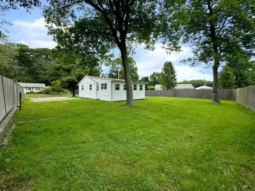 95 Josh Gray Road Rockland, MA 02370 - Photo 8 of 21 Gallery Image 8