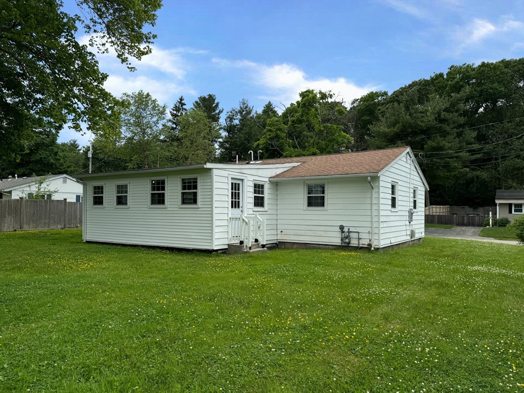 95 Josh Gray Road Rockland, MA 02370 - Photo 9 of 21 Gallery Image 9