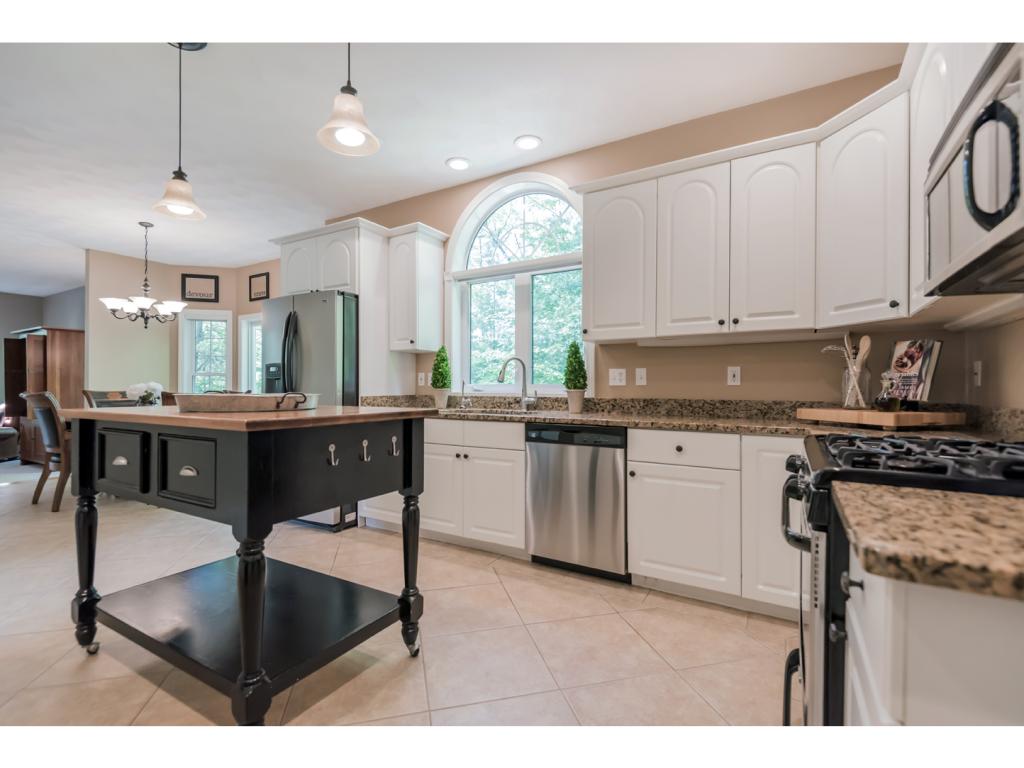23 Nottingham Road Windham, NH 03087 - Photo 14 of 25