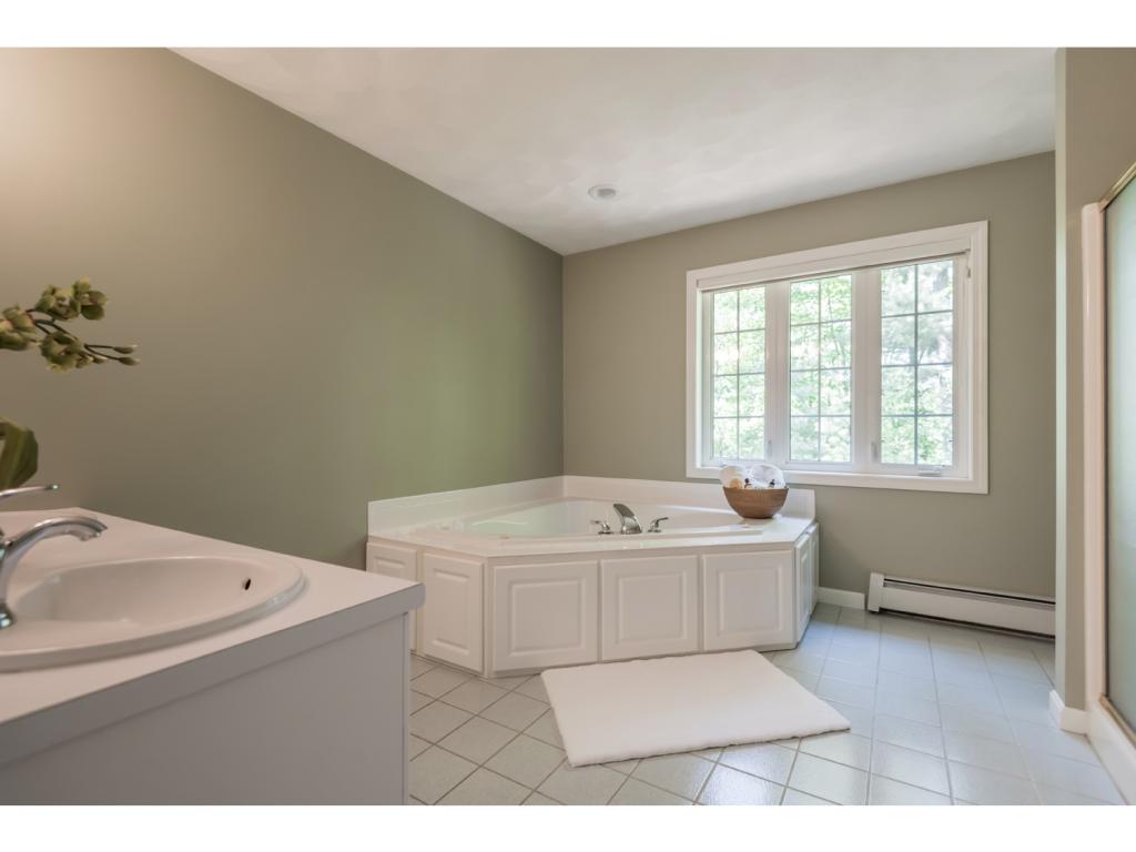 23 Nottingham Road Windham, NH 03087 - Photo 20 of 25