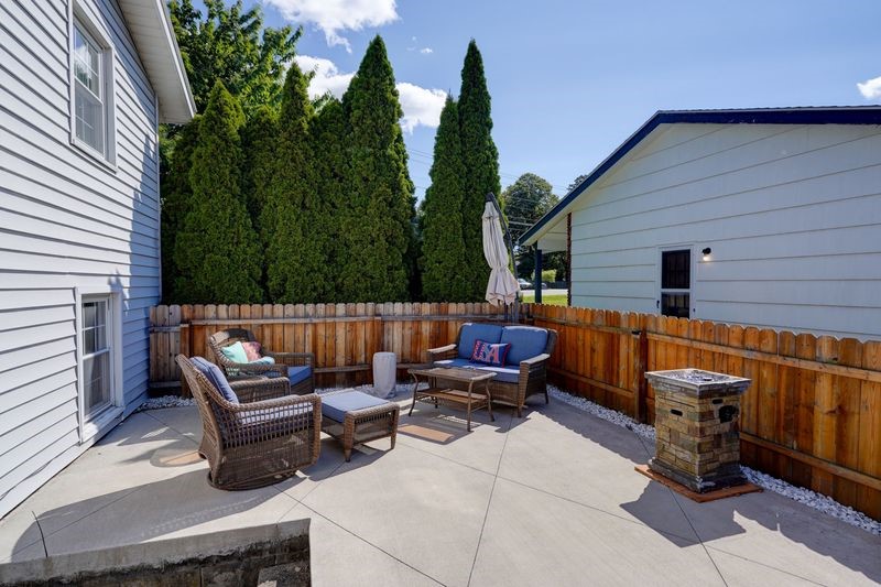 195 Kings Gate North Irondequoit, NY 14617 - Photo 35 of 49 Enjoy the changing seasons in style!