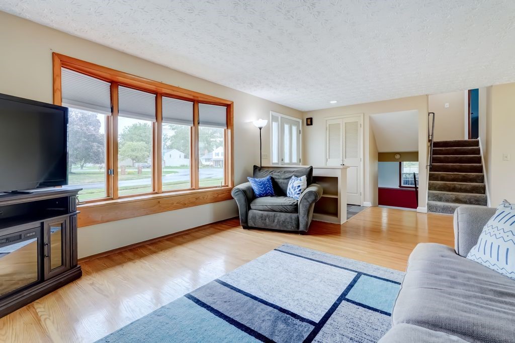 195 Kings Gate North Irondequoit, NY 14617 - Photo 6 of 49 An alternate view looking towards the front door e