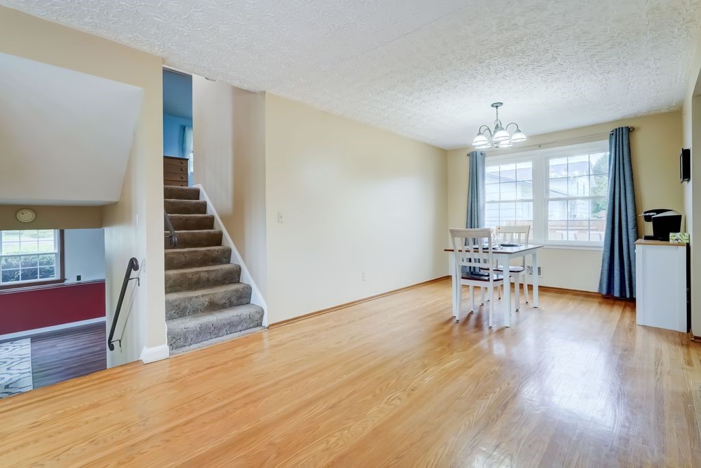 195 Kings Gate North Irondequoit, NY 14617 - Photo 7 of 49 Superb space large enough for a variety of furnitu