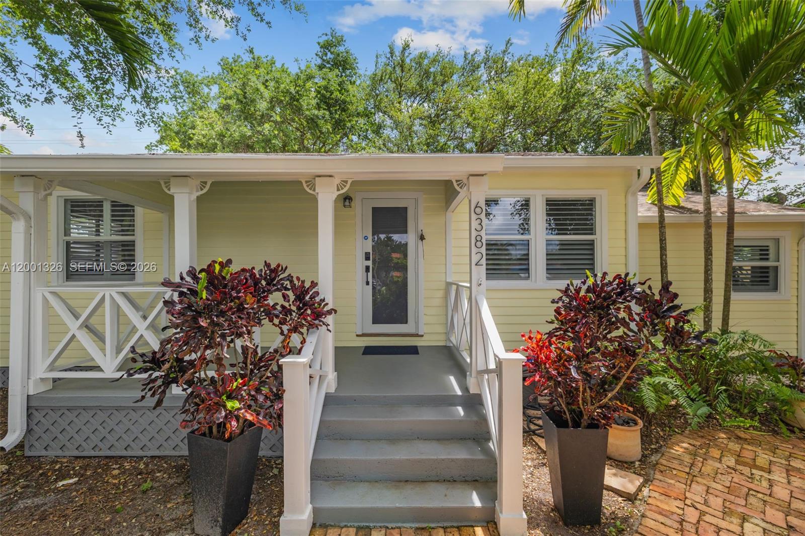 6382 Southwest 38th Street Miami, FL 33155 - Photo 8 of 41 front view of a house