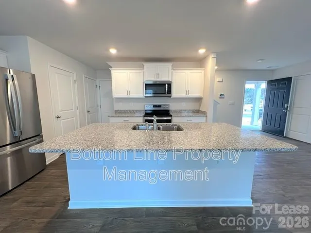 $2,100 | 1603 Blue Velvet Lane, Dallas, NC 28034