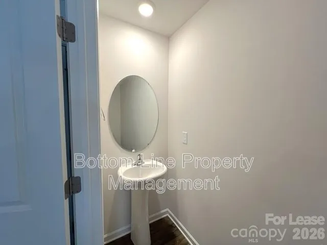 $2,100 | 1603 Blue Velvet Lane, Dallas, NC 28034