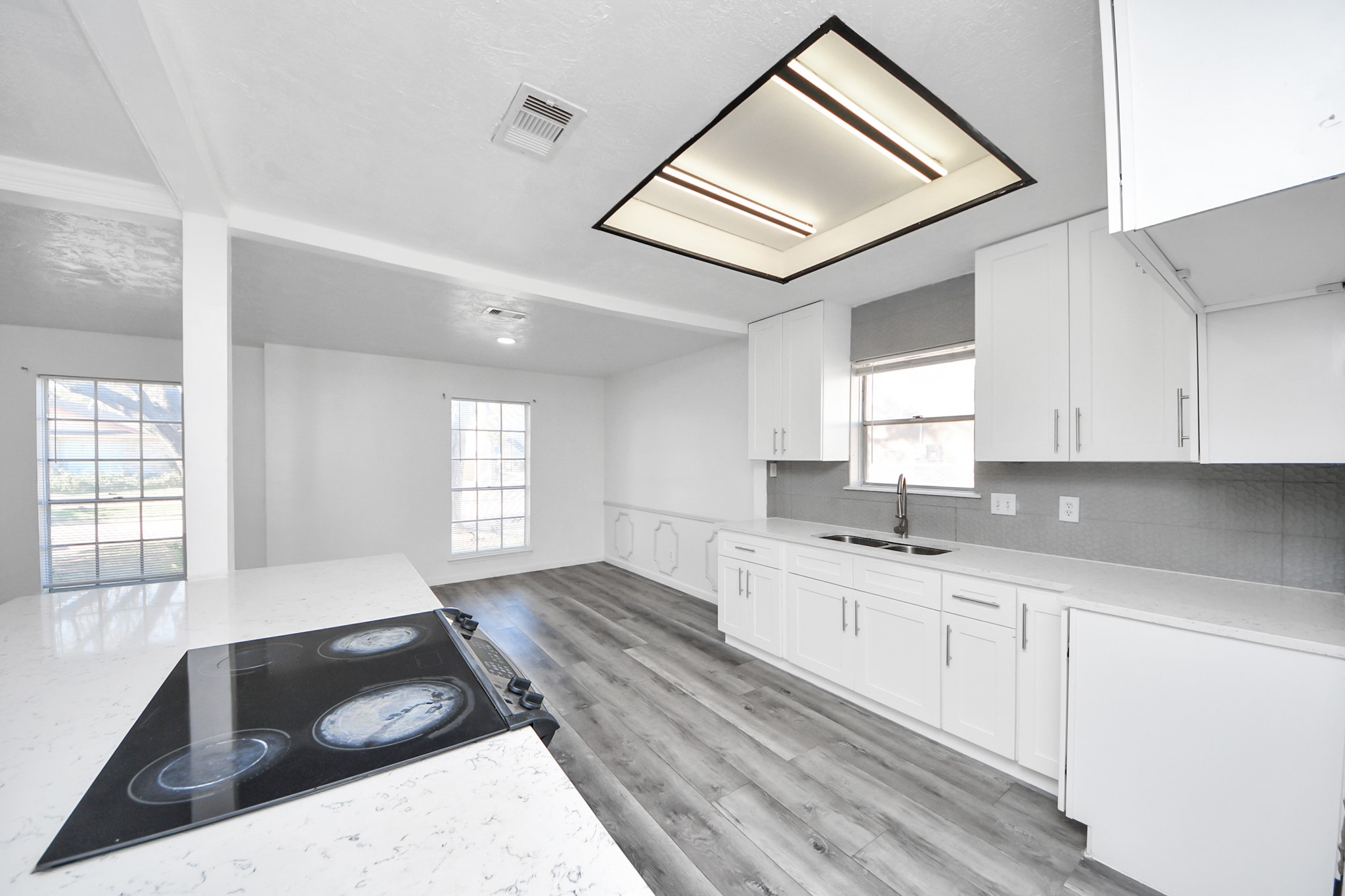 8011 La Roche Lane Houston, TX 77036 - Photo 22 of 45