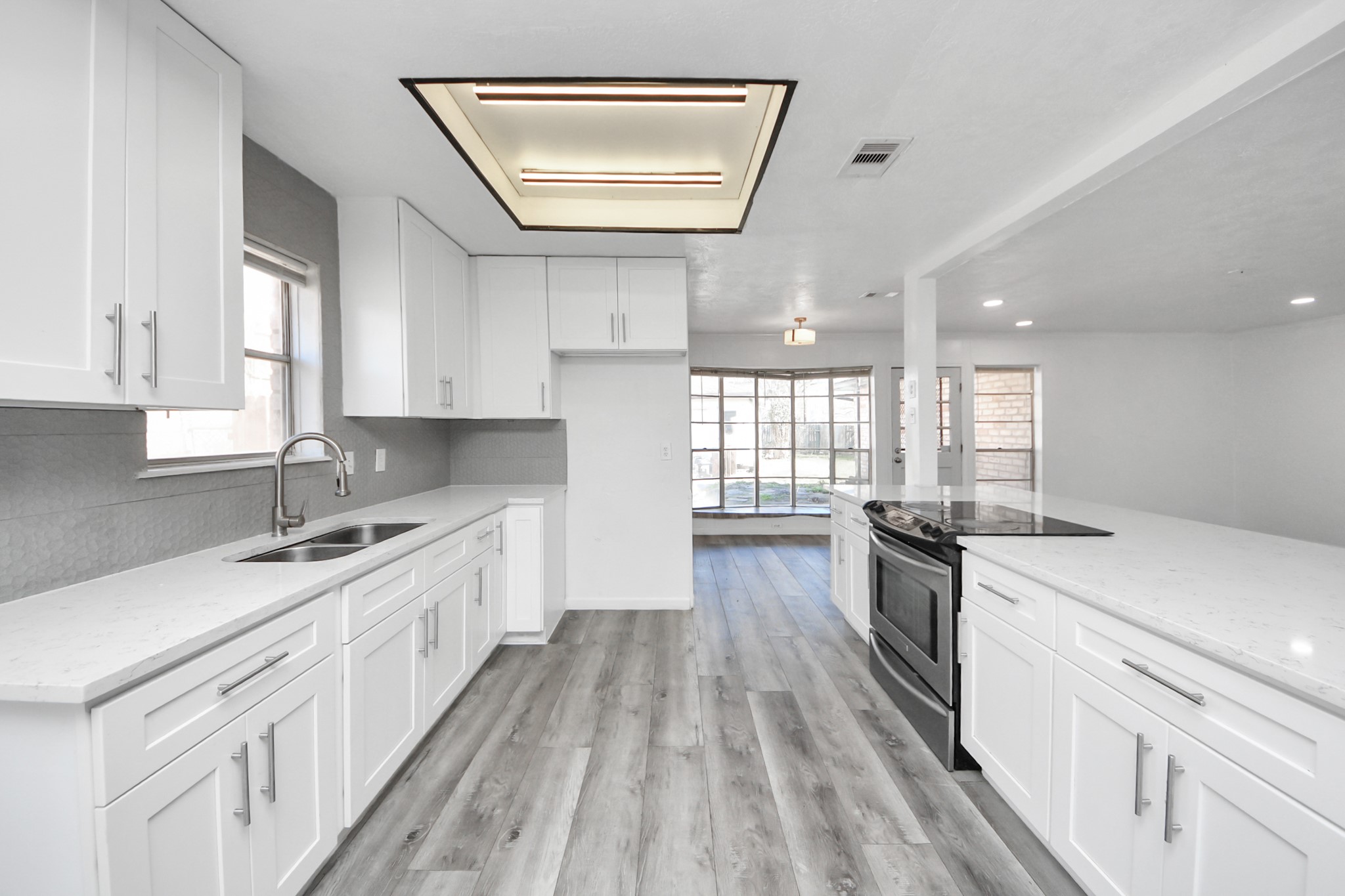 8011 La Roche Lane Houston, TX 77036 - Photo 24 of 45