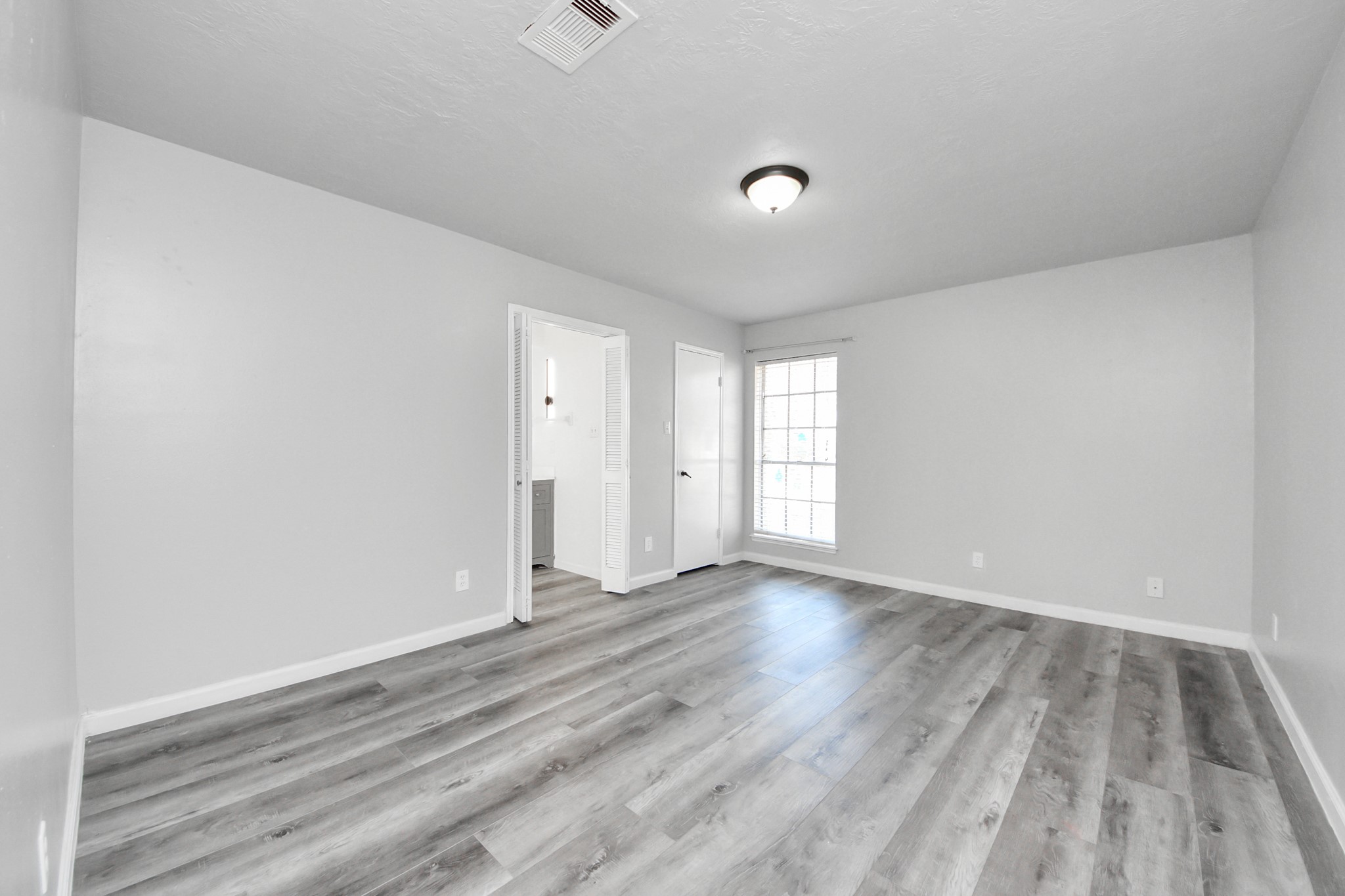 8011 La Roche Lane Houston, TX 77036 - Photo 28 of 45