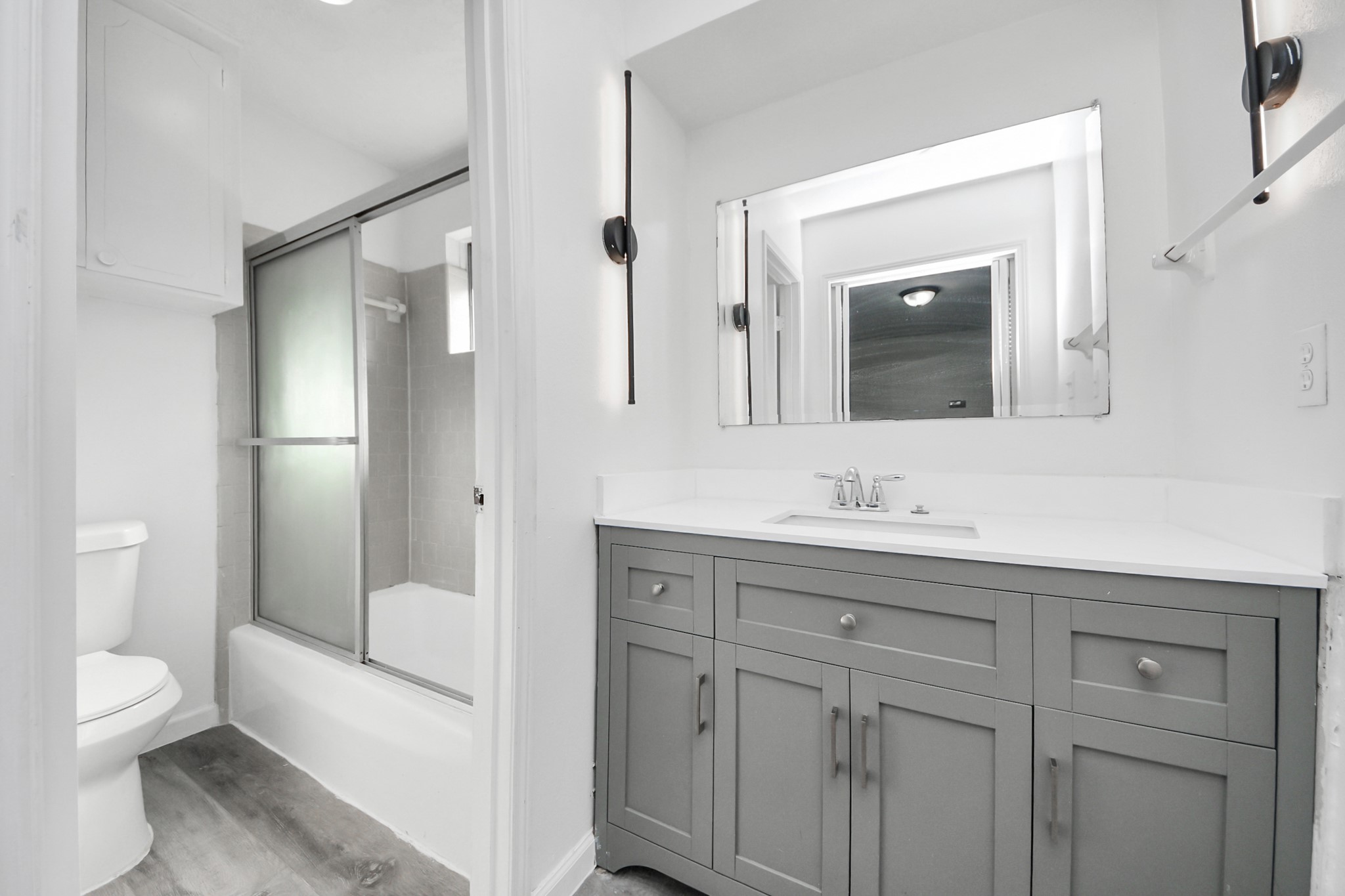 8011 La Roche Lane Houston, TX 77036 - Photo 32 of 45