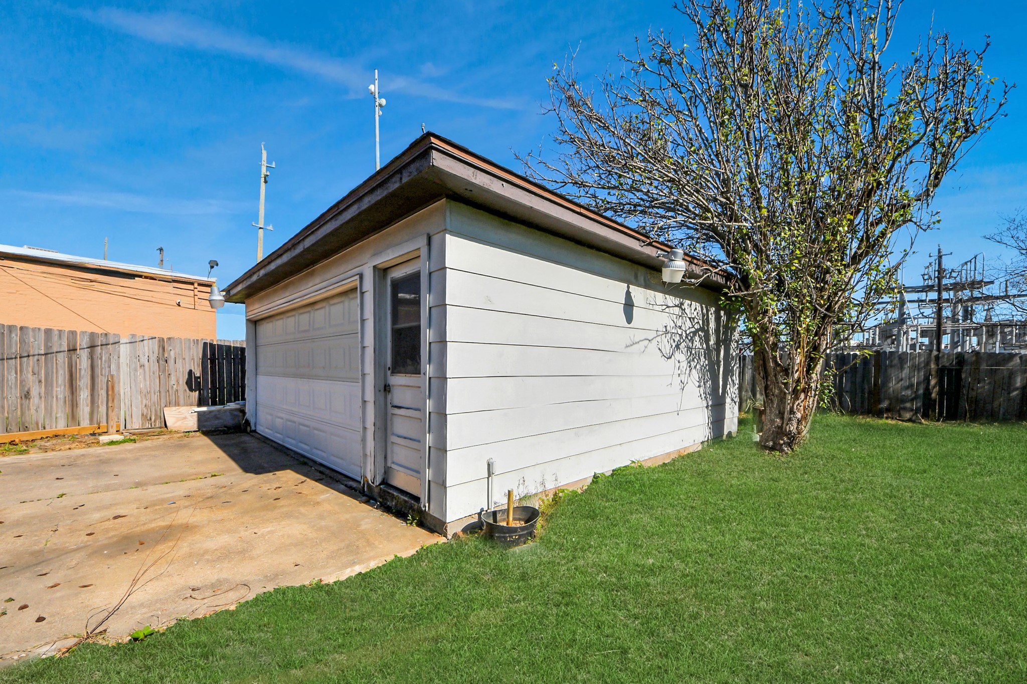 8011 La Roche Lane Houston, TX 77036 - Photo 43 of 45