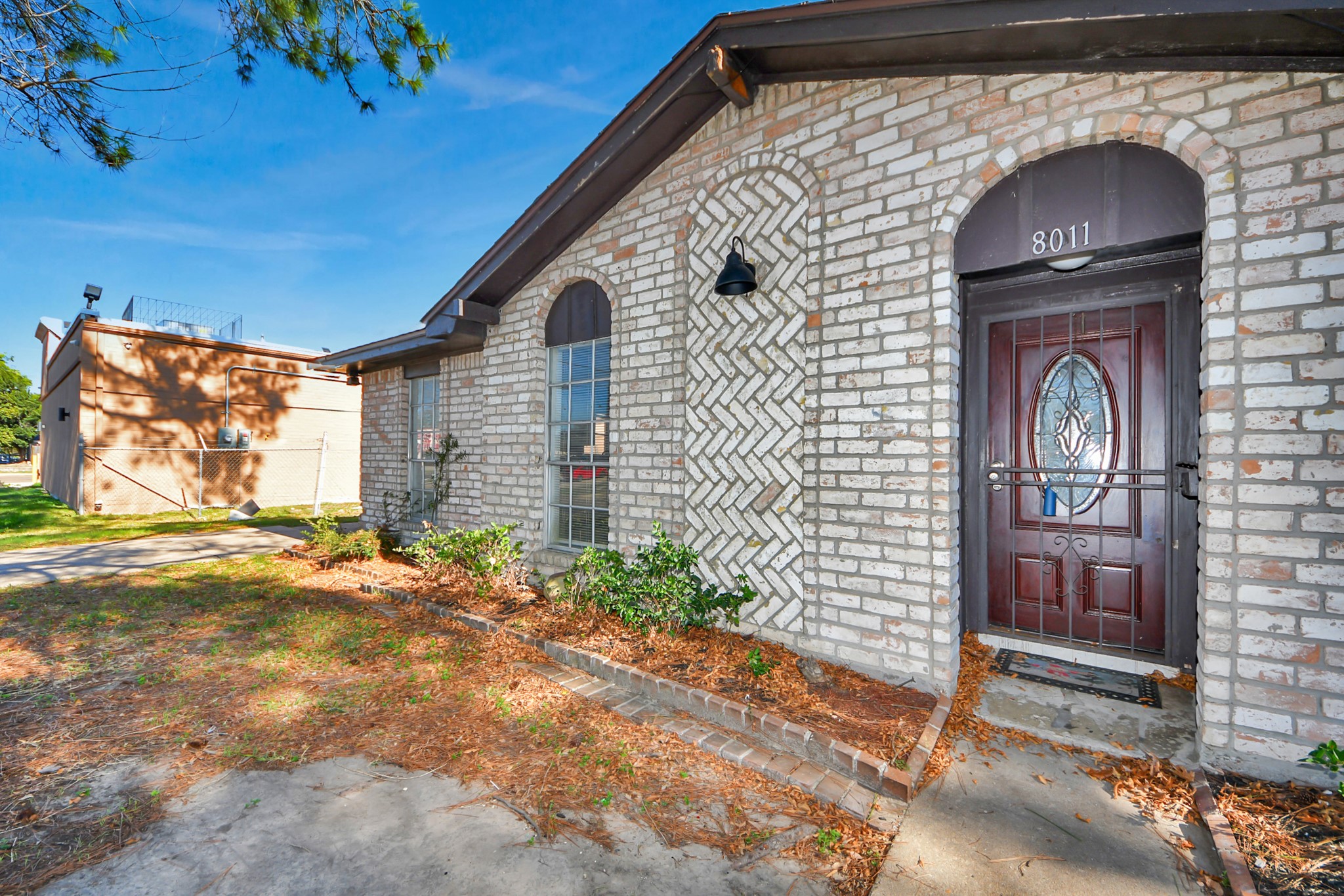 8011 La Roche Lane Houston, TX 77036 - Photo 8 of 45