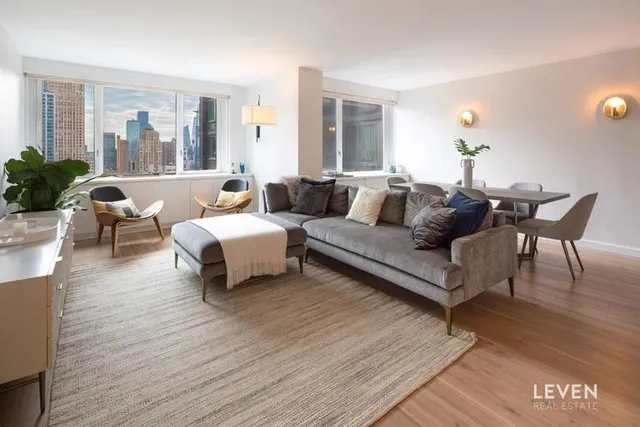 $1,785,000 | 322 West 57th Street, Unit 33P2 | Hell's Kitchen