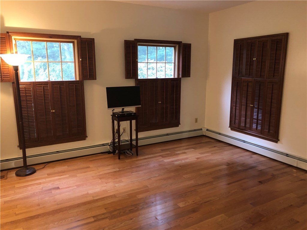 730 Laten Knight Road Cranston, RI 02921 - Photo 19 of 39