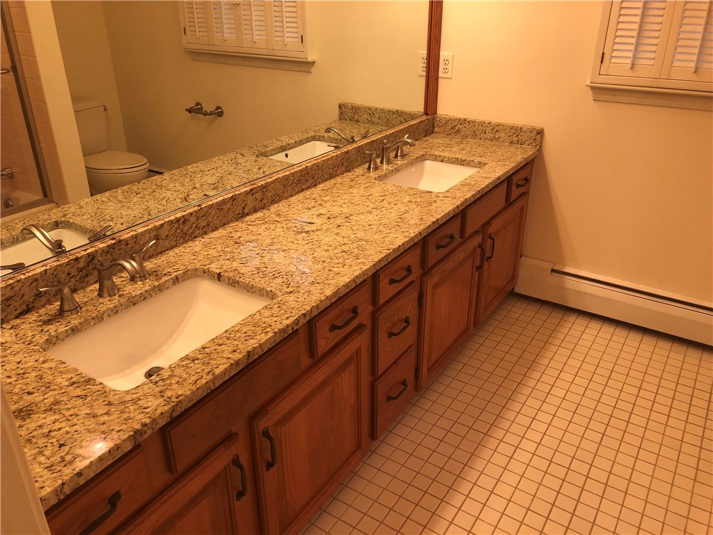 730 Laten Knight Road Cranston, RI 02921 - Photo 25 of 39