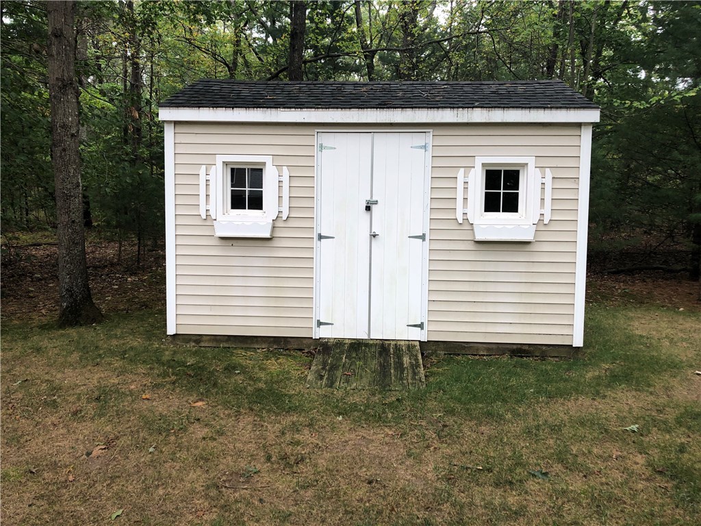 730 Laten Knight Road Cranston, RI 02921 - Photo 8 of 39