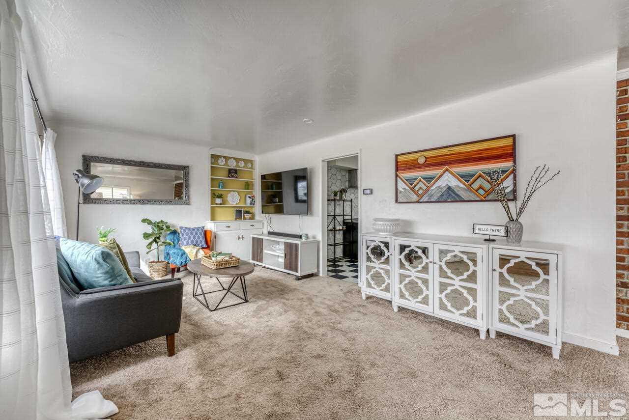 940 Bates Avenue Reno, NV 89502 - Photo 4 of 40 Photo 4