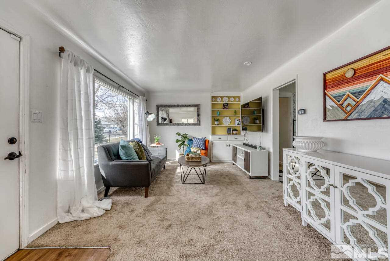 940 Bates Avenue Reno, NV 89502 - Photo 5 of 40 Photo 5