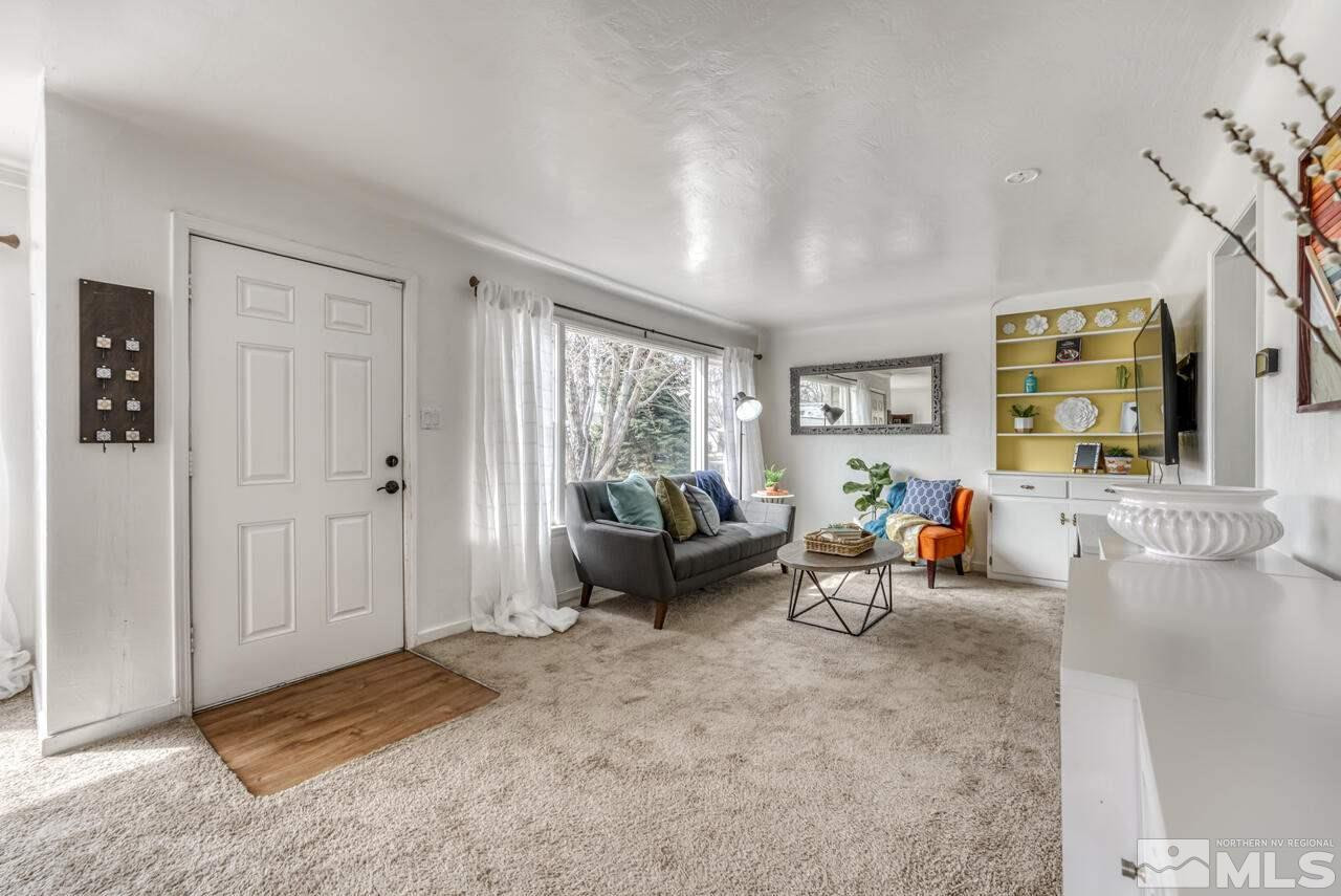 940 Bates Avenue Reno, NV 89502 - Photo 6 of 40 Photo 6