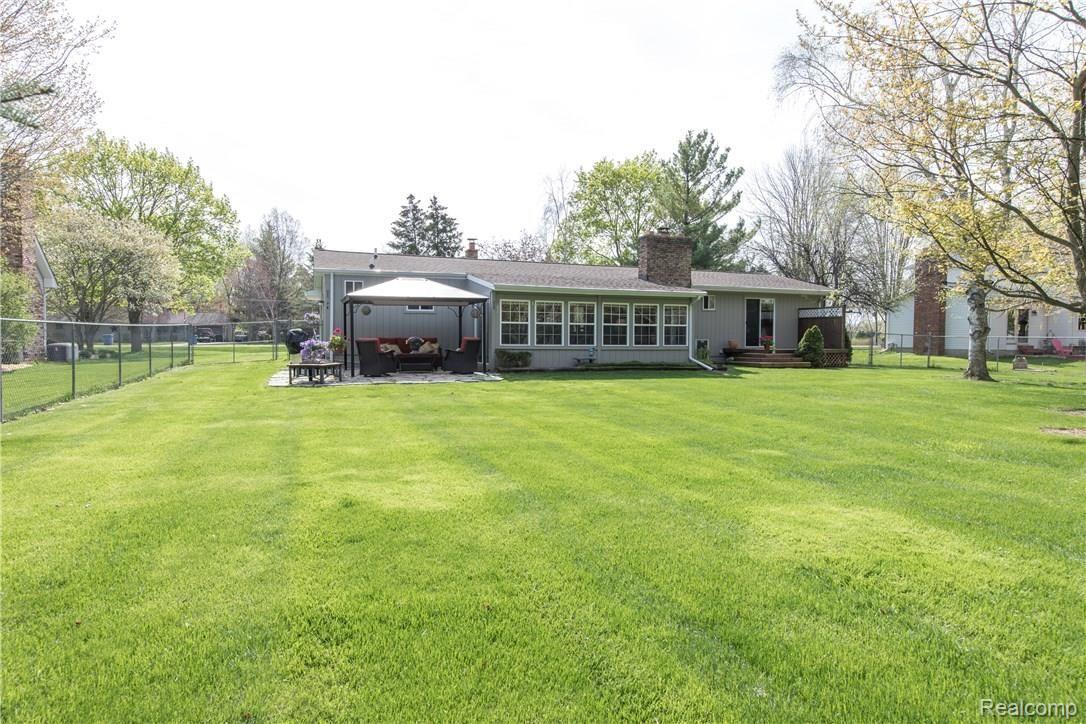 8364 Ridge Road Goodrich, MI 48438 - Photo 4 of 35 Plenty of Room to Run and Play