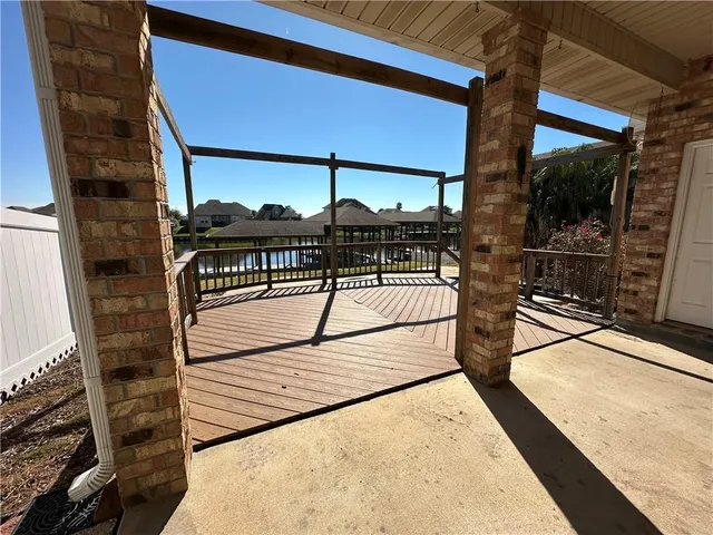 $395,000 | 1424 Royal Palm Drive, Slidell, LA 70458