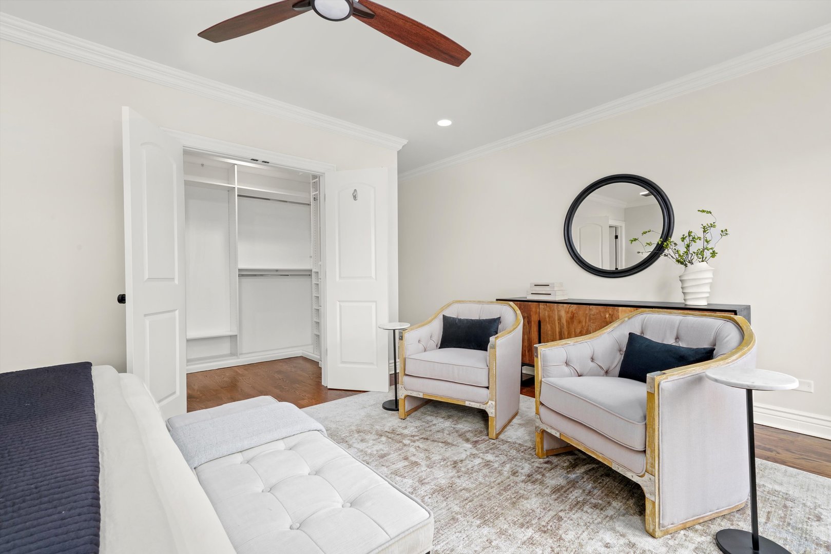 2953 North Honore Street Chicago, IL 60657 - Photo 15 of 40 a living room with furniture and a window