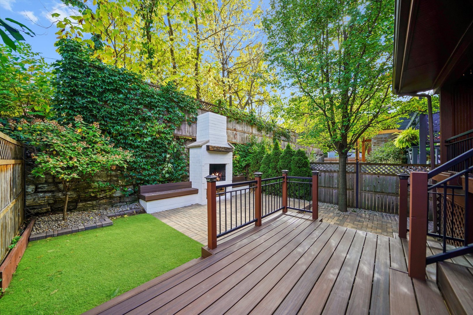 2953 North Honore Street Chicago, IL 60657 - Photo 37 of 40 a view of a deck with a yard