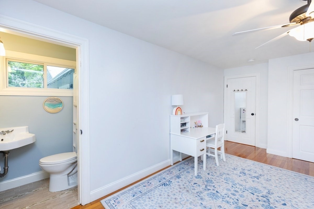 2 Amherst Road Andover, MA 01810 - Photo 20 of 41