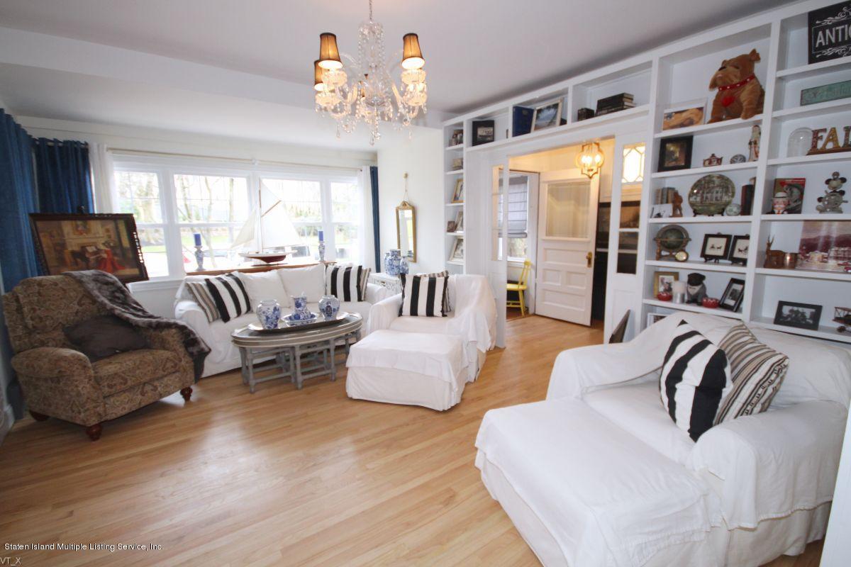 42 Duncan Road Staten Island, NY 10301 - Photo 6 of 29 Alt view 3 of living room