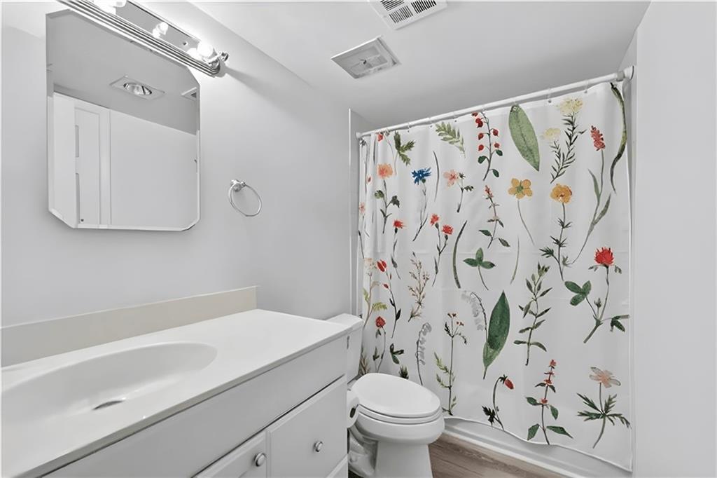 2120 Greentree Road, Unit 610E Pittsburgh, PA 15220 - Photo 15 of 23 Gallery Image 15