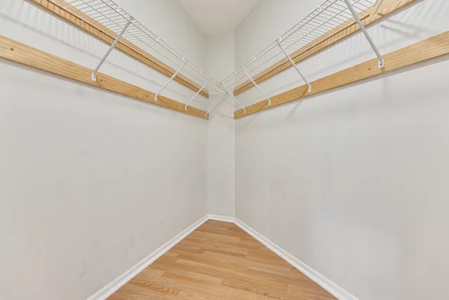 $1,925 | 86 North Victoria Lane, Unit C, Streamwood, IL 60107