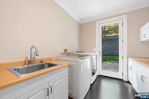 $2,995,000 | 228 Highland Avenue, Montclair, NJ 07043