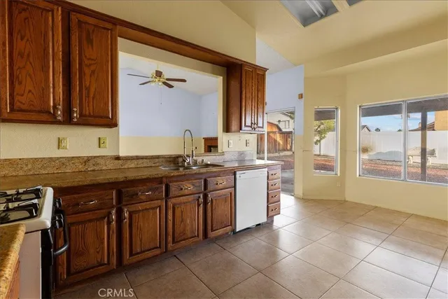 $381,000 | 13590 Mica Avenue, Victorville, CA 92392