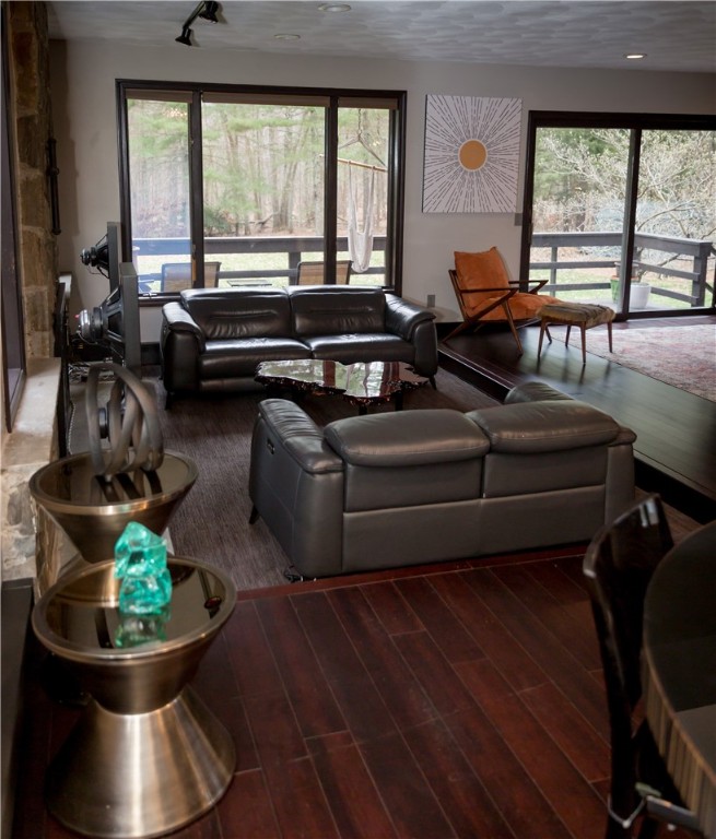 54 Old Quarry Road Glocester, RI 02857 - Photo 10 of 45 Living room