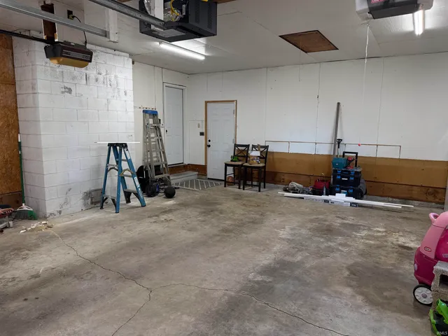 $219,900 | 11152 Stoltz Boulevard, Lawrenceville, IL 62439