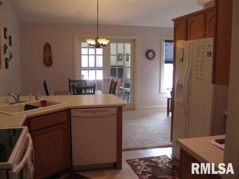 504 Mill Ridge Road Clinton, IA 52732 - Photo 11 of 24