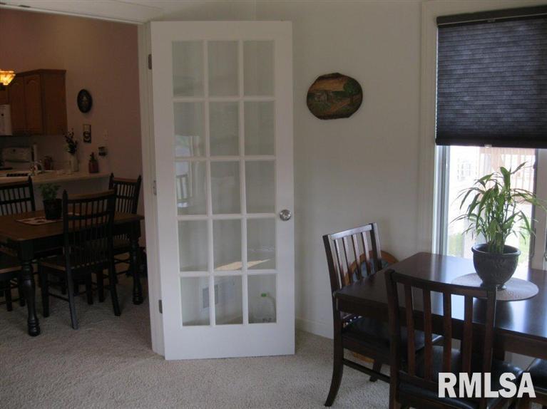 504 Mill Ridge Road Clinton, IA 52732 - Photo 10 of 24