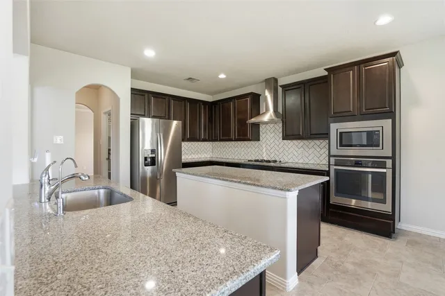 $515,000 | 811 River Delta Lane, Rosenberg, TX 77469