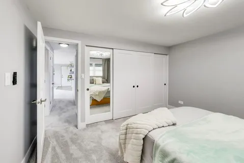 $235,000 | 925 South 8th Avenue, Unit 12, La Grange, IL 60525