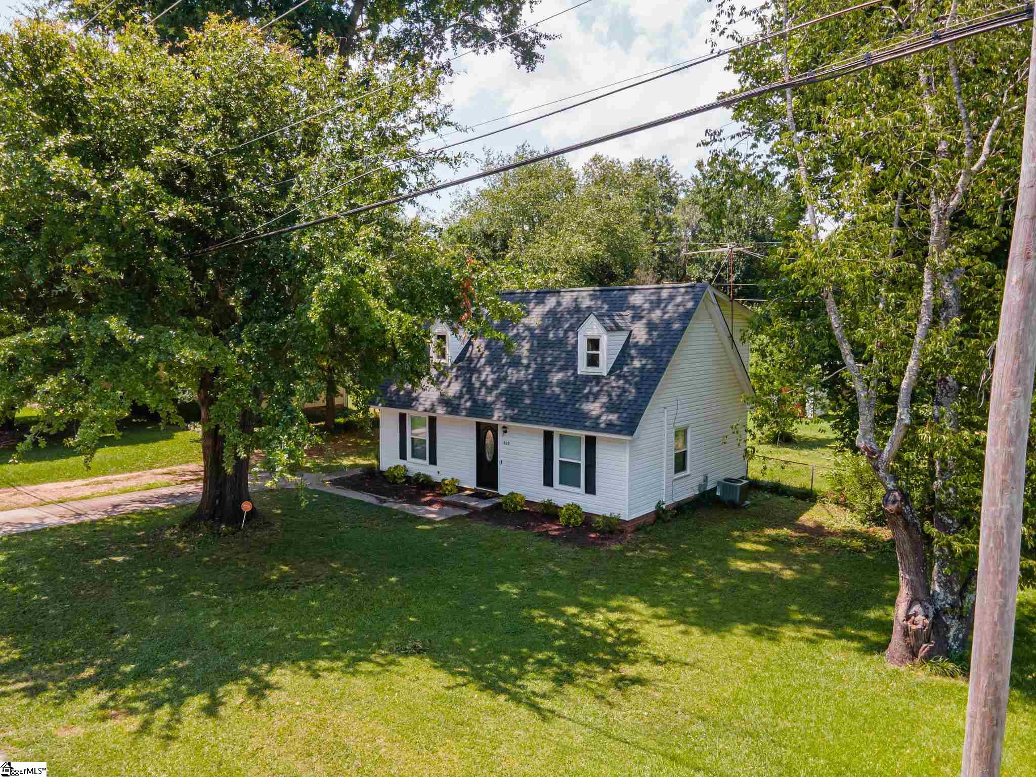 808 Davenport Road Simpsonville, SC 29680 - Photo 11 of 14 Gallery Image 11