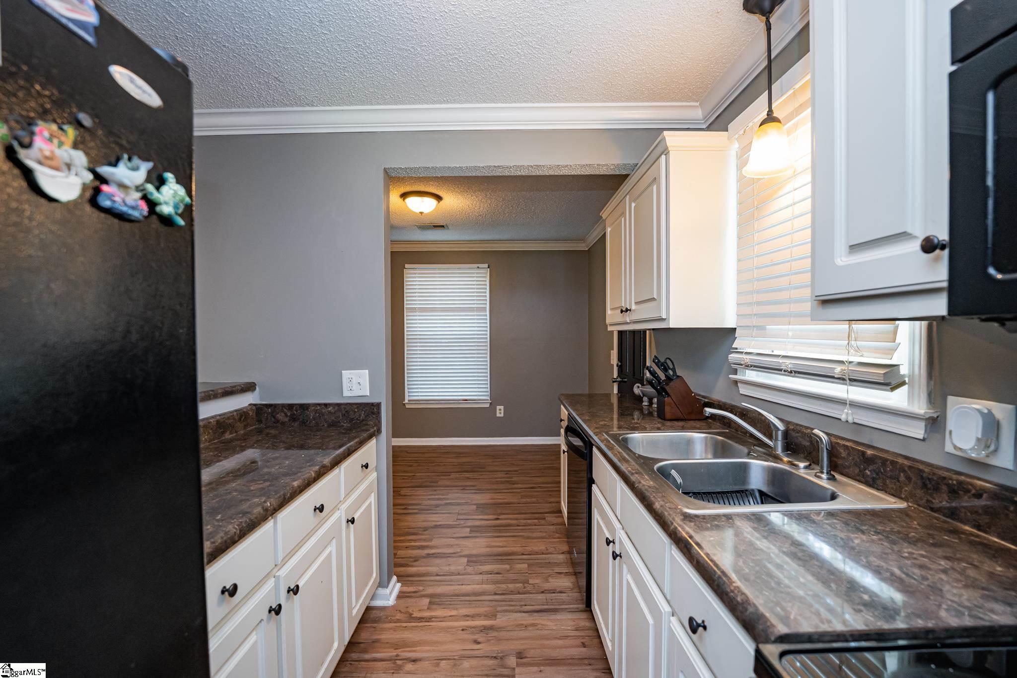 808 Davenport Road Simpsonville, SC 29680 - Photo 3 of 14 Gallery Image 3