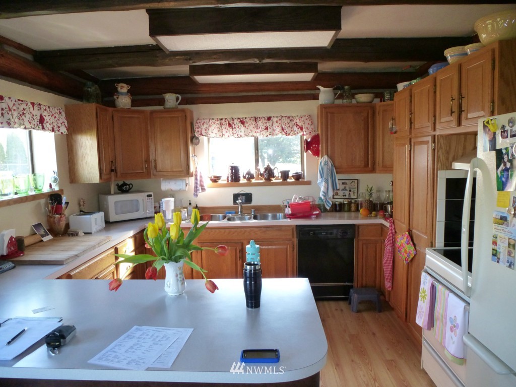 17267 Cook Road Bow, WA 98232 - Photo 3 of 11 Gallery Image 3