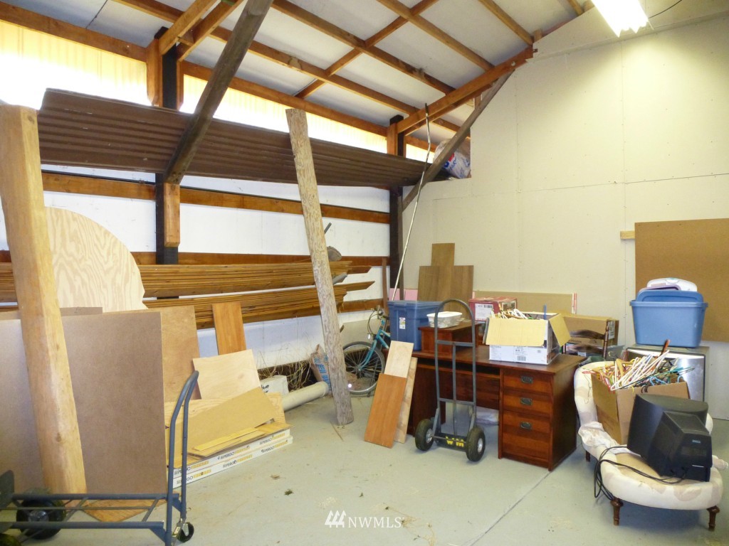 17267 Cook Road Bow, WA 98232 - Photo 9 of 11 Gallery Image 9